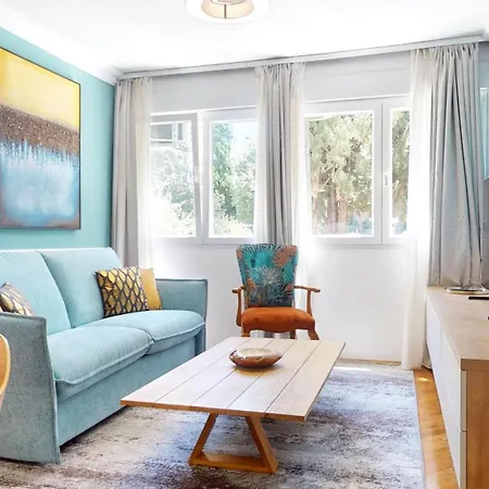 Gallery Gardens Apartment